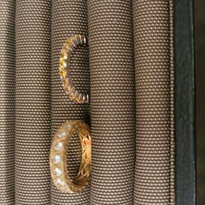 Vanna Kaye eternity band and yellow diamond simulates.